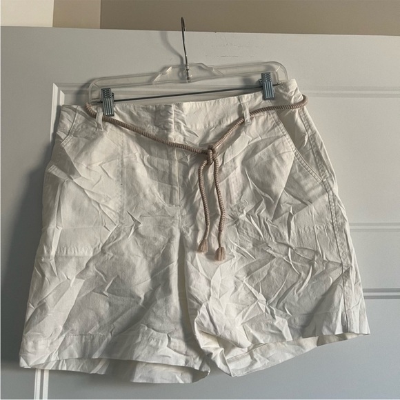 Talbots Stylish Rope Belt Shorts - Picture 2 of 8